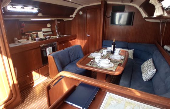 Bavaria 38 Holiday