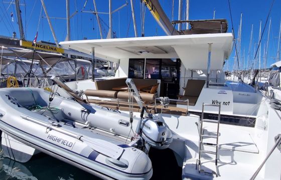 Fountaine Pajot Lucia 40