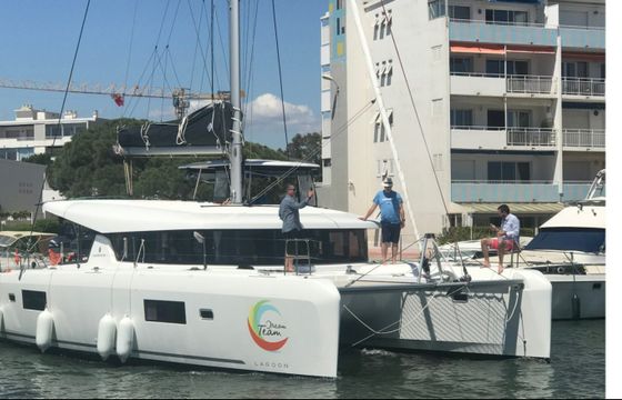 Lagoon 42
