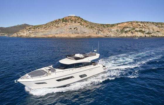 Ferretti 550