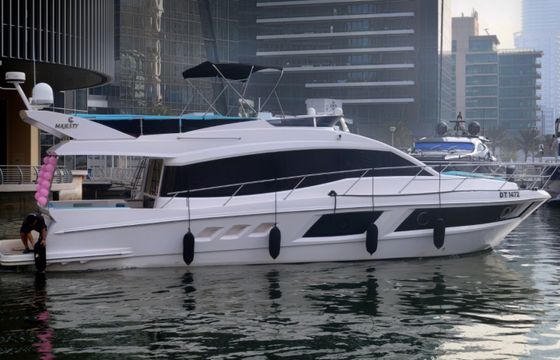 Majesty Yachts 48
