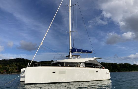 Lagoon 39