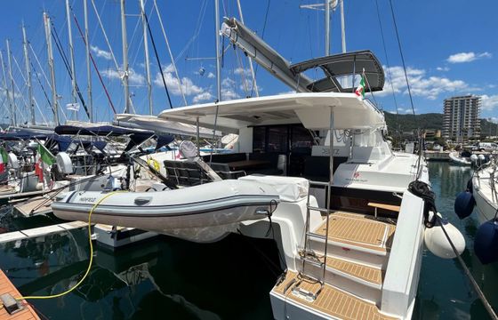 Fountaine Pajot Astrea 42