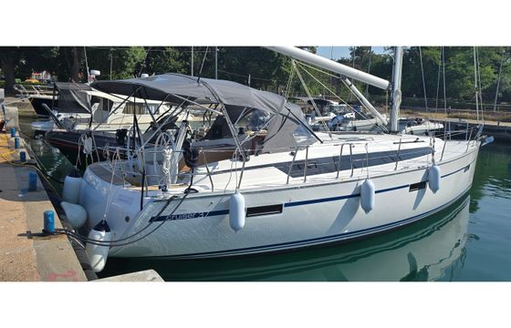 Bavaria Cruiser 37