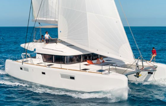 Lagoon 52