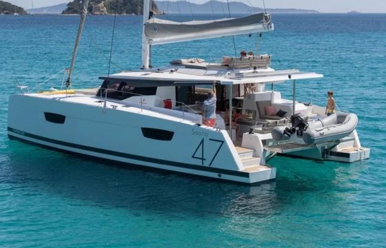 Fountaine Pajot Sanoa