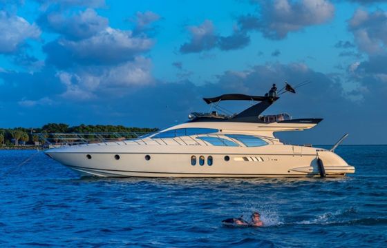 Azimut 62 Fly