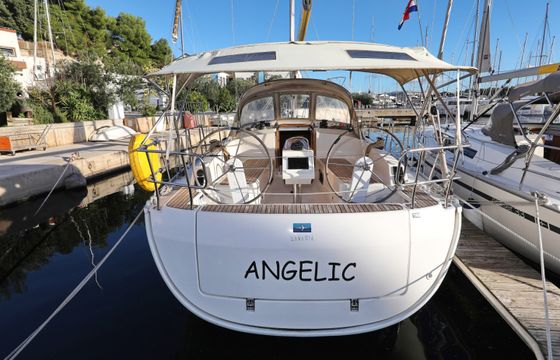 Bavaria Cruiser 37