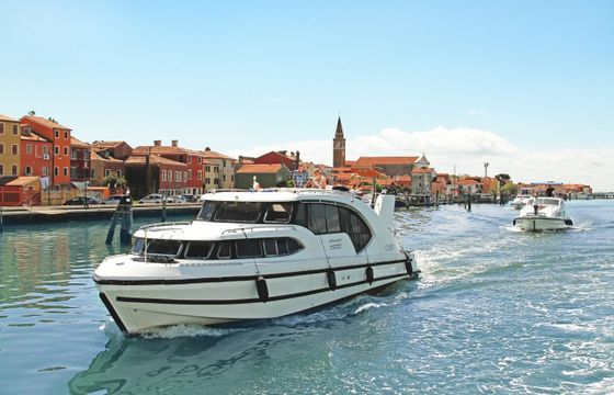 Houseboat Holidays Italia S.R.L. Minuetto 6