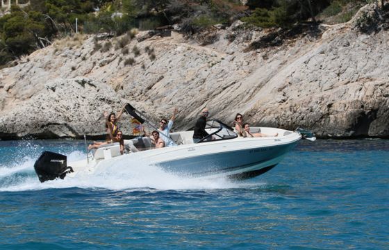 Bayliner VR6