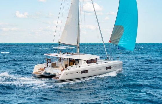 Lagoon 42