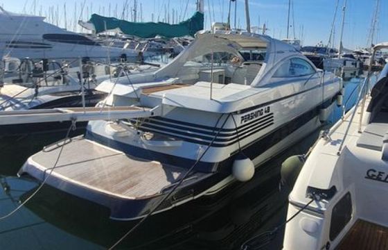 Pershing 48