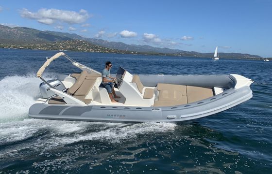 Master 750