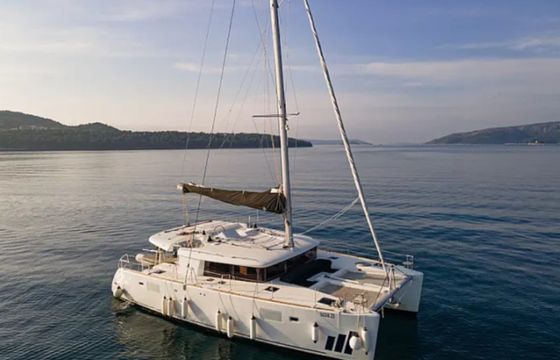 Lagoon 450 F