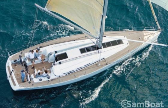 Bénéteau First 45