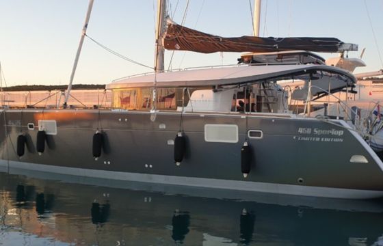 Lagoon 450 Sport Top