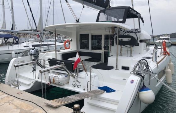Lagoon 40