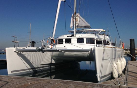 Lagoon 380 S2