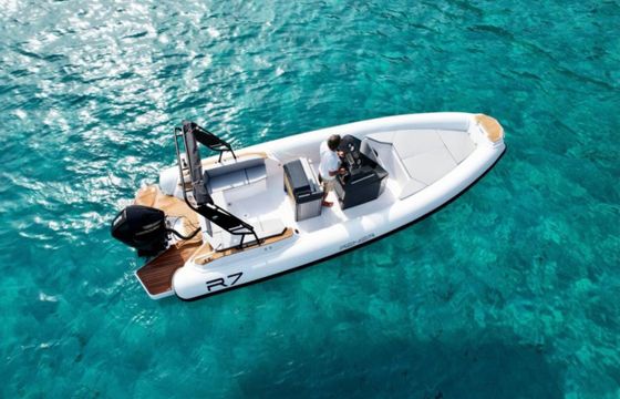 Renier R7 Tourer