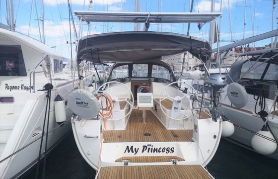 Bavaria Cruiser 37