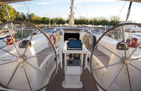 Bavaria 44