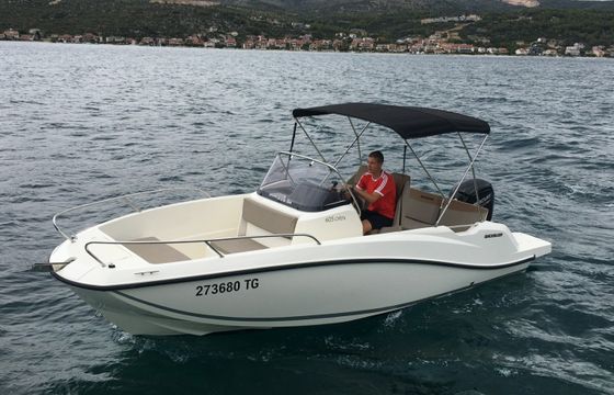 Quicksilver Activ 605 Open