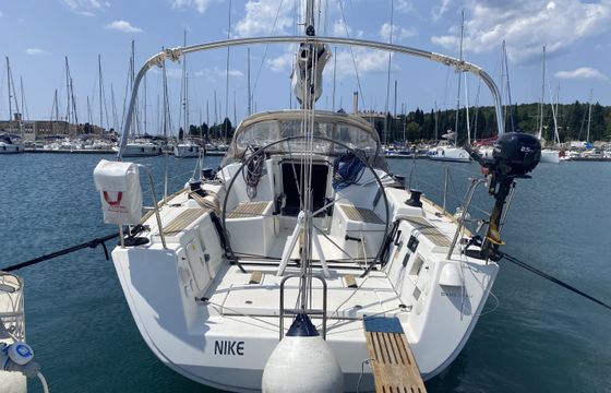 Bénéteau First 35