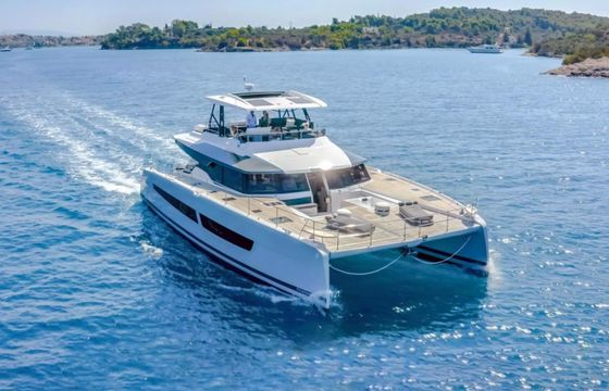 Fountaine Pajot Power 67