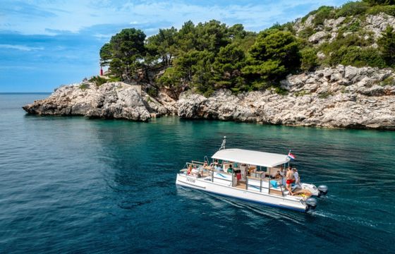 Monte Marine Yachting Cat 9,5 Party
