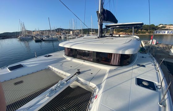 Lagoon 42