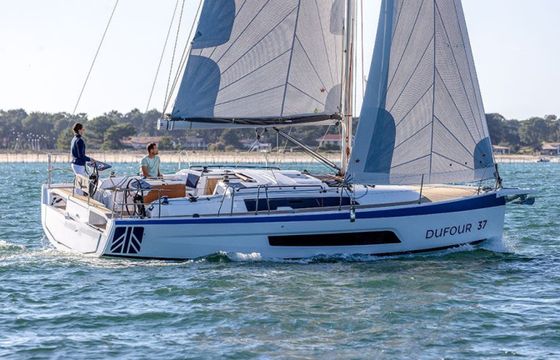 74 DUFOUR 37