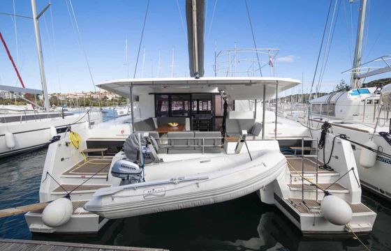 Fountaine Pajot Astrea 42