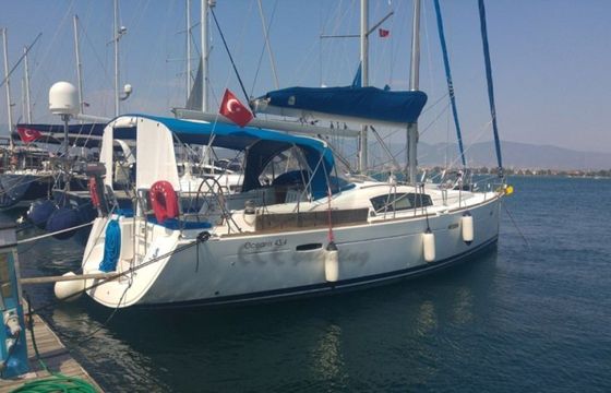 Bénéteau Oceanis 43