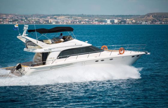 Internity Yacht