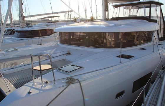 Lagoon 42