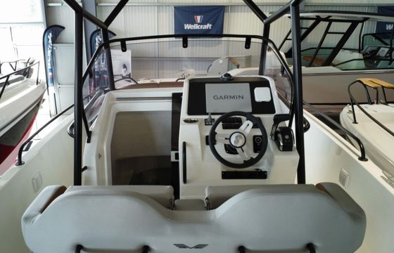Bénéteau Flyer 8 SPACEdeck