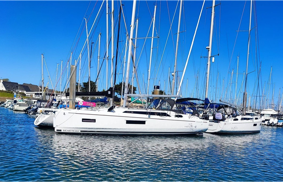Bénéteau Oceanis 37.1