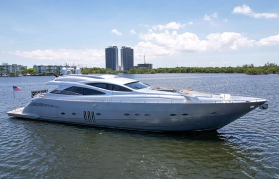 Pershing 94'