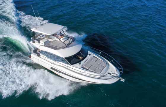 Prestige 460 fly