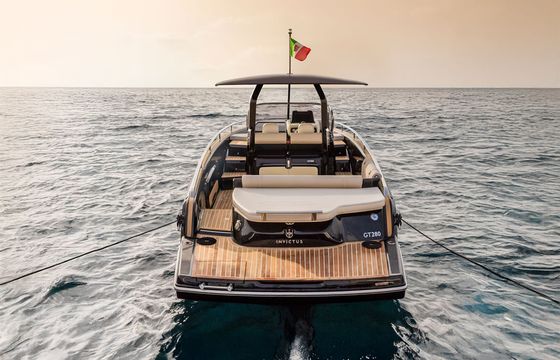 Invictus 280 TT
