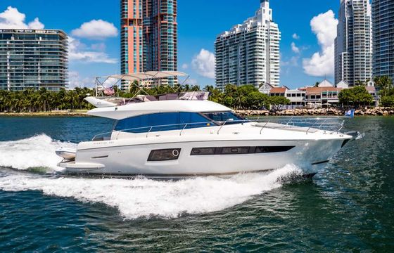 Prestige Yachts Molto Piaciuto