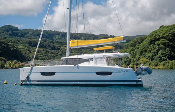 Fountaine Pajot Lucia 40