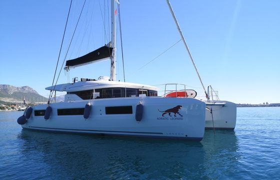 Lagoon 50