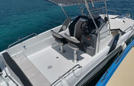 Bénéteau Flyer 6.6 SPACEdeck