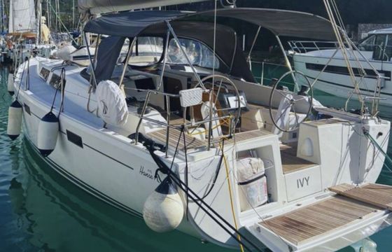 Hanse 415