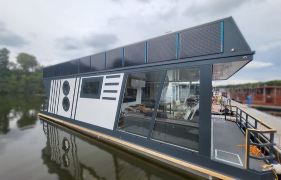 Werft Marina Buchholz 1st Class Buchholz