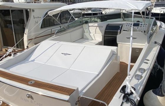 Tornado 38 Flush Deck