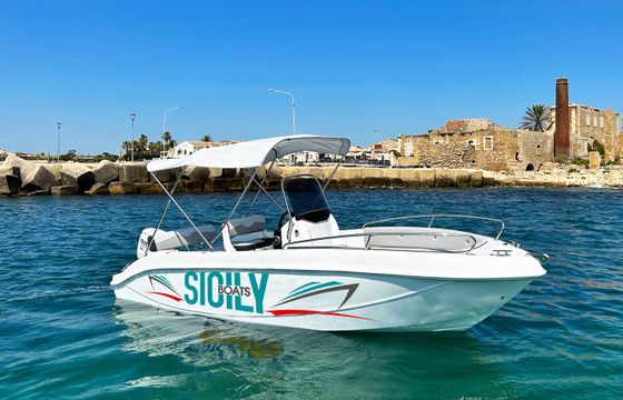 Trimarchi 57S