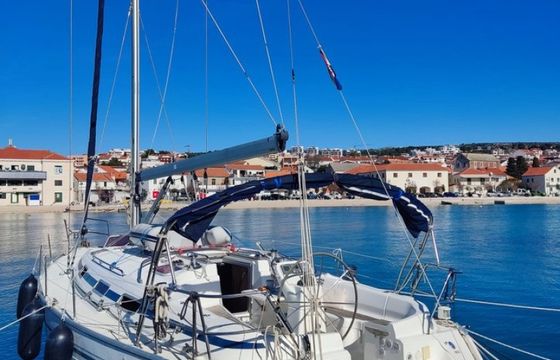 Bavaria 38