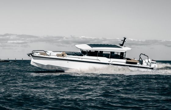 Axopar 37 XC Cross Cabin
